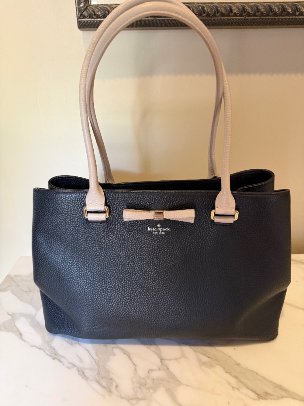 Kate Spade Black & Beige Tote with Bow/ Pebbled Leather, Like New